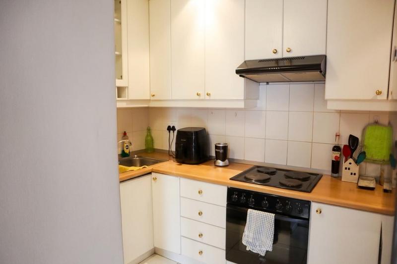 To Let 2 Bedroom Property for Rent in Vredehoek Western Cape